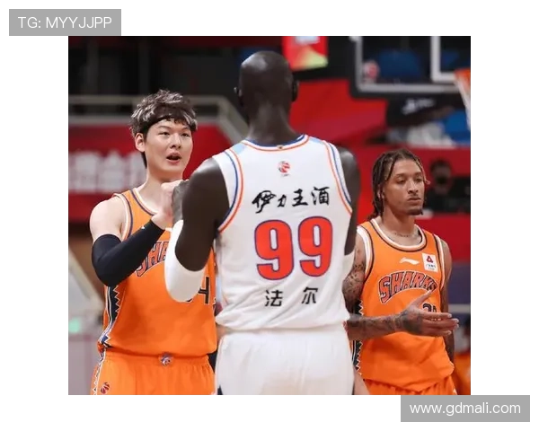 广州2.26米中锋引五队NBA试训兴趣